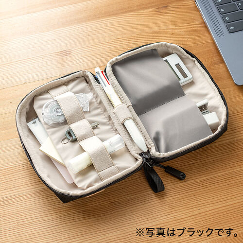 ガジェットポーチ（トラベルポーチ・旅行・出張・収納ポーチ・撥水生地・ダブルファスナー・自立・カーキ）