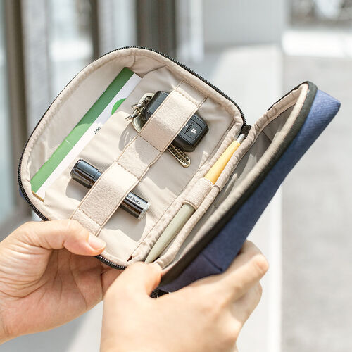 ガジェットポーチ（トラベルポーチ・旅行・出張・収納ポーチ・撥水生地・ダブルファスナー・自立・ネイビー）