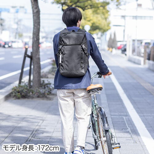 リュック（フラップ付き・ロゴレス・15.3インチ・PC収納・通学・通勤・カジュアル・多機能・メンズ・ビジネス・バックパック・大容量・24L・A4収納・ブラック）