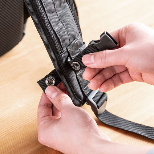 リュック（スクエア・ロゴレス・16インチ・PC収納・通学・通勤・カジュアル・多機能・メンズ・ビジネス・ボックスパック・バックパック・大容量・26L・A4収納・ブラック）