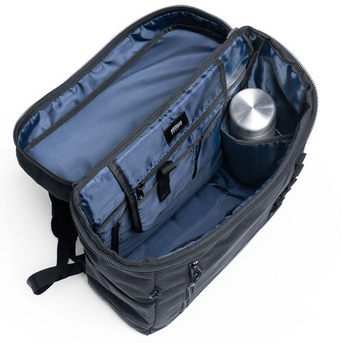 リュック（スクエア・ロゴレス・16インチ・PC収納・通学・通勤・カジュアル・多機能・メンズ・ビジネス・ボックスパック・バックパック・大容量・26L・A4収納・ブラック）