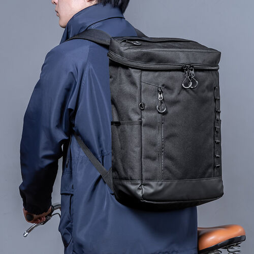 リュック（スクエア・ロゴレス・16インチ・PC収納・通学・通勤・カジュアル・多機能・メンズ・ビジネス・ボックスパック・バックパック・大容量・26L・A4収納・ブラック）