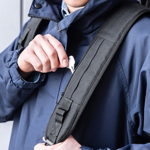 リュック（スクエア・ロゴレス・16インチ・PC収納・通学・通勤・カジュアル・多機能・メンズ・ビジネス・ボックスパック・バックパック・大容量・26L・A4収納・ブラック）