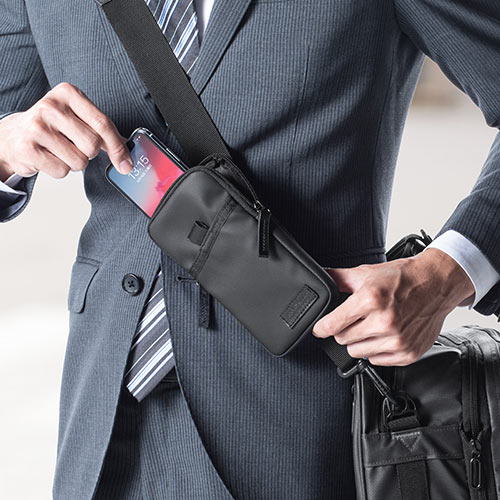 スマホポーチ（リュックベルト用・ベルト取付・3通り設置可能・耐水生地・ブラック） EZ2-BAGOP1WP