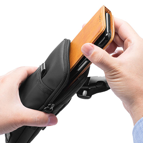 スマホポーチ（リュックベルト用・ベルト取付・3通り設置可能・耐水生地・ブラック） EZ2-BAGOP1WP