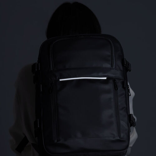 リュック（拡張・22～33リットル・大容量・16インチ・PCリュック・バックパック・出張・旅行・ビジネス・撥水・通勤・多機能・大型・メンズ・シンプル・多収納・ブラック）