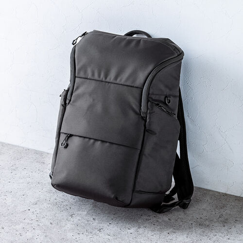 ビジネスリュック SPACE-WING（ラダー形状ショルダーベルト・20リットル・軽量・ビジネスバッグパック・通勤バッグ・ブラック）