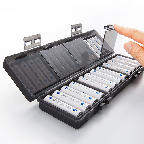 電池ケース（単4・単3電池対応大容量タイプ・合計28本収納） EZ2