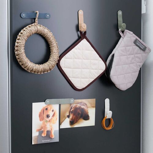 万能クリップ（5色セット・マグネット・クリップ・くすみカラー・シリコン製・ケーブルホルダー・磁石・ピン・メモ・冷蔵庫）