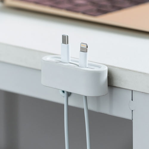 ケーブルホルダー（ケーブルアクセサリ・コードホルダー・ケーブル落下防止・シリコン製・テープ貼り付け・2個入り・ホワイト）