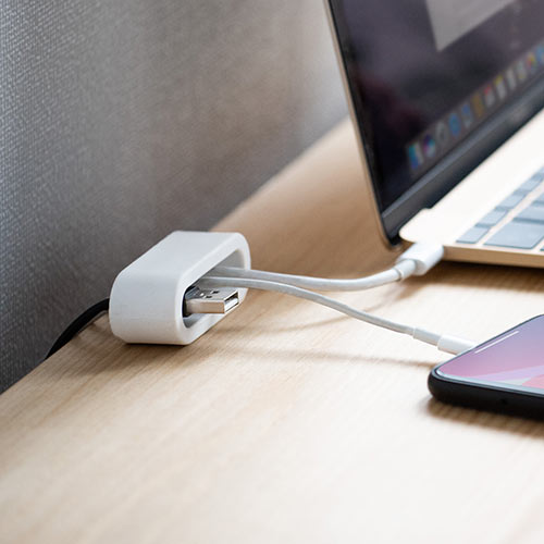 ケーブルホルダー（ケーブルアクセサリ・コードホルダー・ケーブル落下防止・シリコン製・テープ貼り付け・2個入り・ホワイト）