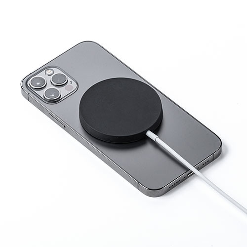 MagSafe用ケース（シリコン・保護カバー・滑り止め・傷防止・マットブラック/ホワイトクリア各1個）