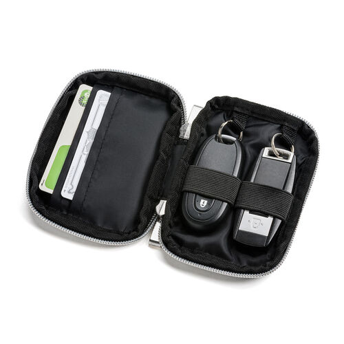 スマートキーケース（鍵・スマートキー・2個収納・カード2枚収納・外側ポケット・キーリング付き・カーキ）