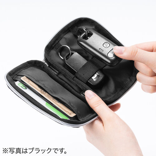 スマートキーケース（鍵・スマートキー・2個収納・カード2枚収納・外側ポケット・キーリング付き・カーキ）