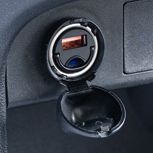 カーチャージャー Type-A×1（車載充電器 30W対応 5V/2.4A 急速充電 シガーソケット 12V/24V対応 コンパクト）