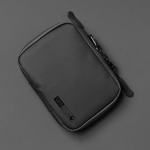 スマートキーケース スマートキー2個収納 カード2枚収納 防水 防塵 止水ファスナー 外側ポケット付き キーリング付属 ブラック