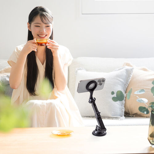 MagSafe対応車載ホルダー（スマホホルダー・車・吸盤取り付け・360度調整・片手操作・磁気吸着・iPhone15/14/13/12シリーズ対応・メタルリング付属）