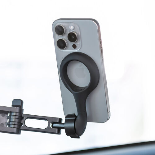 車載ホルダー（MagSafe対応・ヘッドレスト固定型・伸縮アーム・後部座席用・スマホホルダー・360度調整・磁気吸着・iPhone15/14/13/12対応・メタルリング・メディア掲載） CAR107