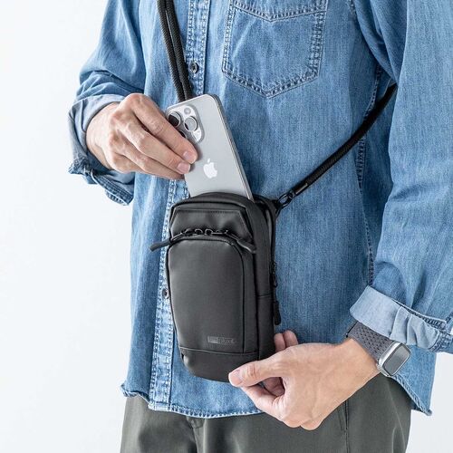 スマホポーチ（スマートキーケース・スマートキー2個収納・カード収納・防水・防塵・止水ファスナー・外側ポケット付き・小銭入れ・カラビナフック・キーリング・ブラック）