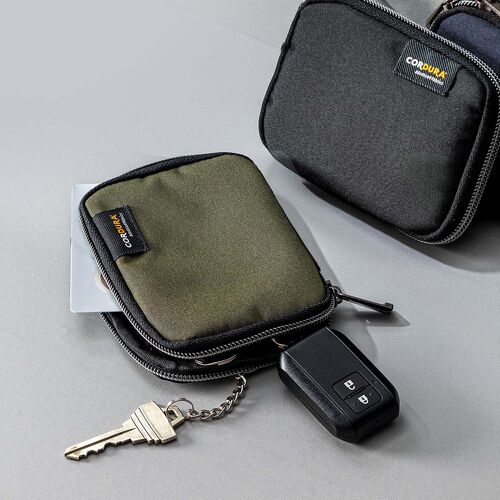 スマートキーケース（鍵・コーデュラ素材・スマートキー・2個収納・カード収納・外側ポケット・コンパクト・軽量・キーリングつき・カーキ）