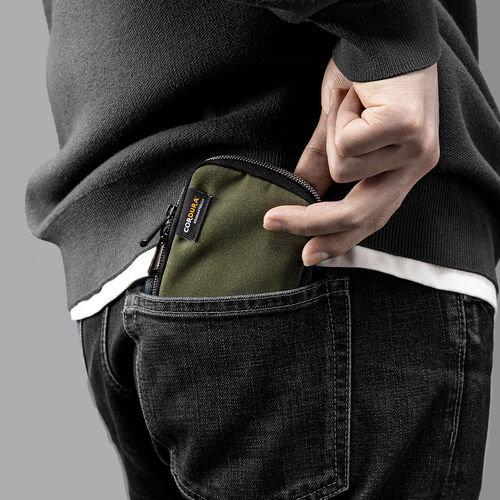 スマートキーケース（鍵・コーデュラ素材・スマートキー・2個収納・カード収納・外側ポケット・コンパクト・軽量・キーリングつき・カーキ）