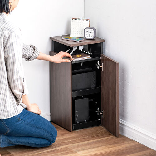 ルーター収納ボックス（コーナー設置タイプ・縦型・木製・スリム・壁面収納・幅26cm・コンセント付き・ケーブルボックス・電話台・FAX台・ダークブラウン） CB032DBRM サンワサプライ