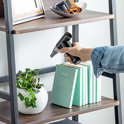 電動エアダスター（充電式・4段階風量調整・ガス不使用・自動噴射・手動噴射・シリコンノズル付き・アルミ製・ブラック）