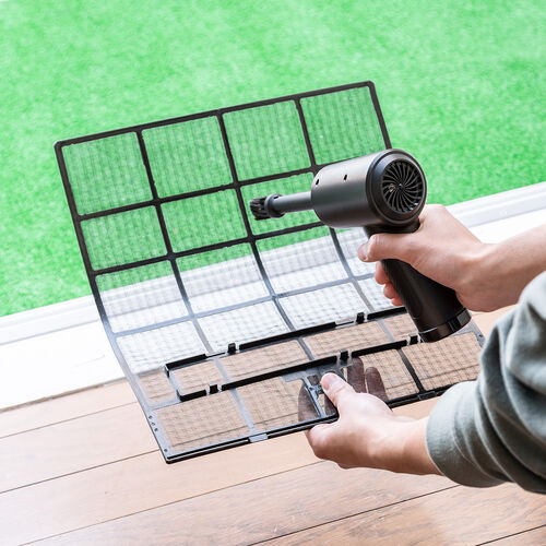 電動エアダスター（充電式・5種類のノズル付き・3段階風量調整・LED付き・ガス不使用・クリーナー）