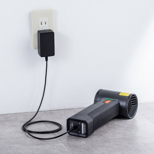 電動エアダスター（ブロワー・洗車・超強力・風速最大約55m/s・風速4段階調整・充電式・コードレス・4000mA・LEDライト・電池残量表示・落ち葉・庭掃除・ブラック）