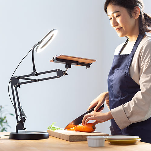 タブレットスタンド(リングライト付き・iPad・アーム・WEB会議・You Tube・TikTok・自撮り向け・俯瞰撮影・調光・調色・64灯・最大700ルーメン)