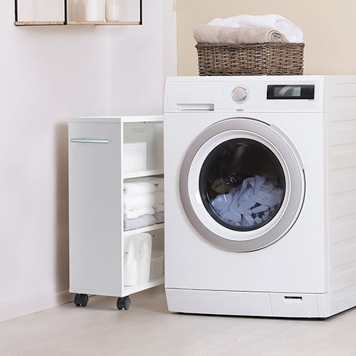 すきま収納ラック(３段・木製・キャスター付き・収納・スリムワゴン・カウンター下・幅20cm・奥行き55cm・コミック・漫画・CD・DVD・BD・ホワイト) FCD070W