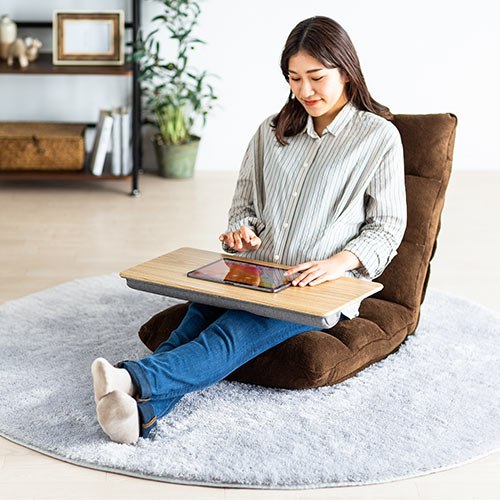 ひざ上テーブル（ノートパソコン・木目・クッション・持ち運び・テーブル・マウスパッド付き・テレワーク・在宅勤務・薄い木目調）