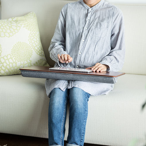 クッションテーブル（膝上・ノートパソコン・タブレット・ラップトップテーブル・木目・ワイド・マウスパッド）