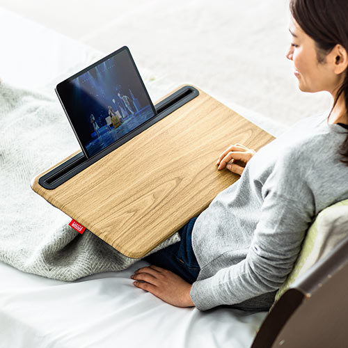 ひざ上テーブル（ノートパソコン・タブレット・15.6インチ・ラップトップテーブル・マウスパッド付き・クッション取り外し・スタンド付き・持ち運び・テレワーク・在宅勤務・薄い木目調）