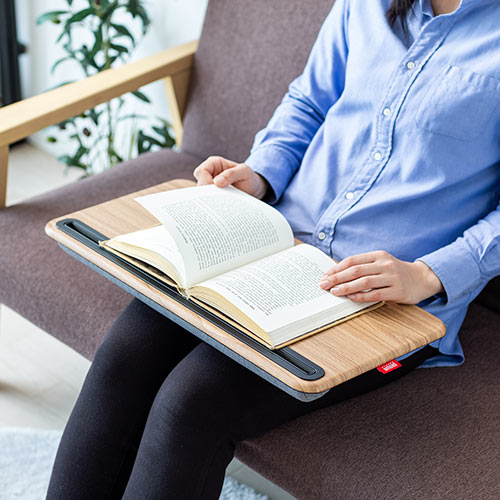 ひざ上テーブル（ノートパソコン・タブレット・15.6インチ・ラップトップテーブル・マウスパッド付き・クッション取り外し・スタンド付き・持ち運び・テレワーク・在宅勤務・薄い木目調）