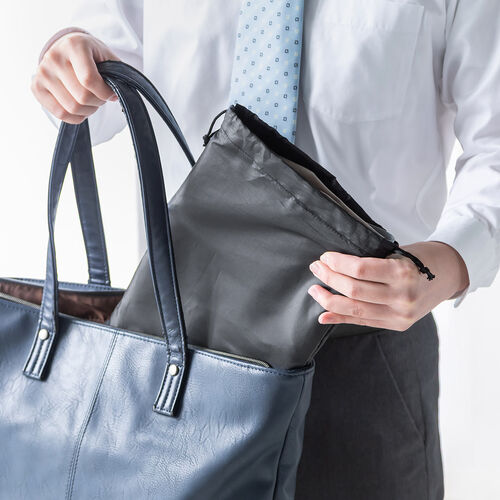 膝上テーブル（傾斜台・学習台・コンパクト・持ち運び・車内・疲労軽減・折りたたみ・車内・空港・軽量）