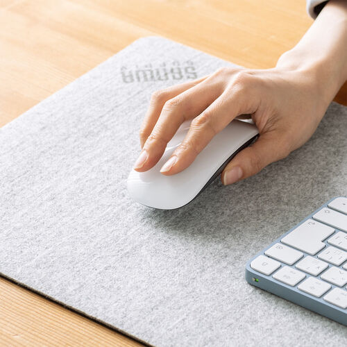 フェルトデスクマット（60×30cm・天然ゴム使用・布製マット・おしゃれ・傷汚れ防止・グレー）