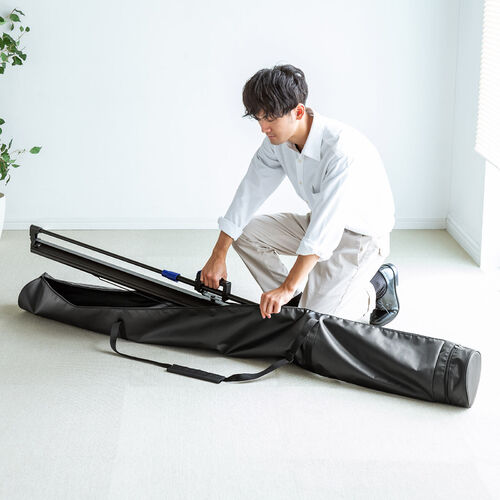 プロジェクタースクリーンケース（75～105型対応・耐水＆高耐久生地採用・ベルト付き・長さ拡張）