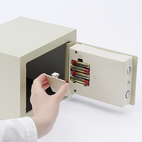 小型電子金庫(マイナンバー・セキュリティ―対策・家庭用・テンキー・鍵式・壁掛け対応・小型・5.2リットル）