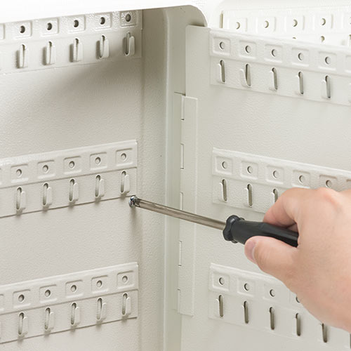 キーボックス（鍵収納ケース・カギ・93個収納・鍵付き・壁固定・タグ付き・キーキャビネット）