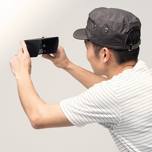 iPhone・スマートフォン用遮光フード（サンシェード・屋外用・日焼けフード・日光時見やすく・Sサイズ）