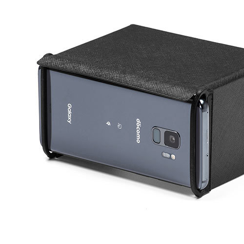 iPhone・スマートフォン用遮光フード（サンシェード・屋外用・日焼けフード・日光時見やすく・Mサイズ）