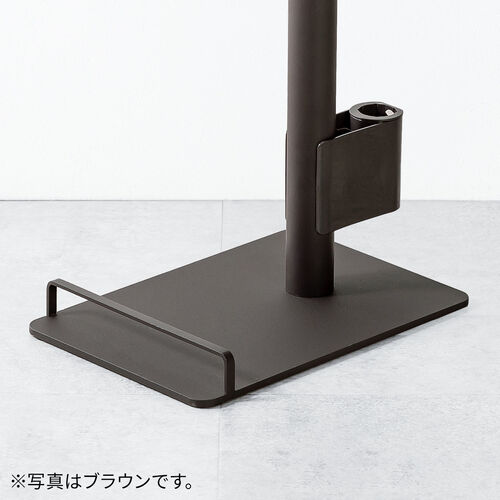 掃除機スタンド｜コードレス対応・汎用・アタッチメント収納付き・ホワイト