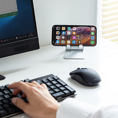 アルミスタンド（iPhone・スマートフォン・無段階角度調整・ケース対応・2関節・シルバー・ゲーム機・折りたたみ）STN036