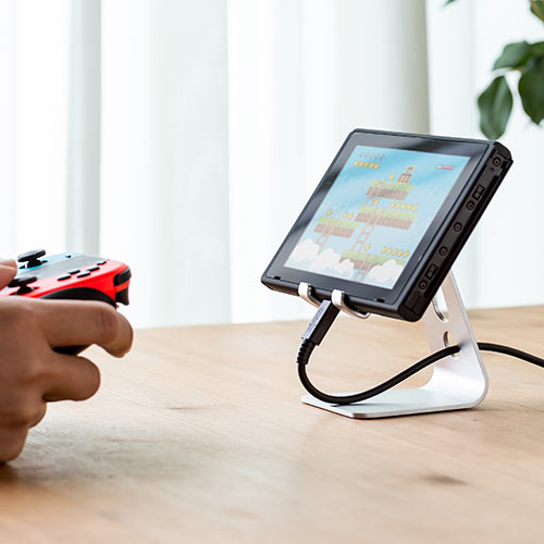 アルミスタンド（iPhone・スマートフォン・無段階角度調整・ケース対応・シルバー・ゲーム機・冷却） STN037