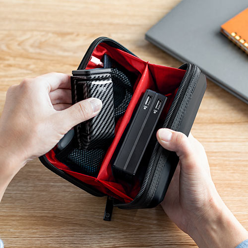 スマホスタンド(スマホホルダー・クランプ・折りたたみ・コンパクト・自撮り棒・カーボン調・iPhone・スマートフォン)