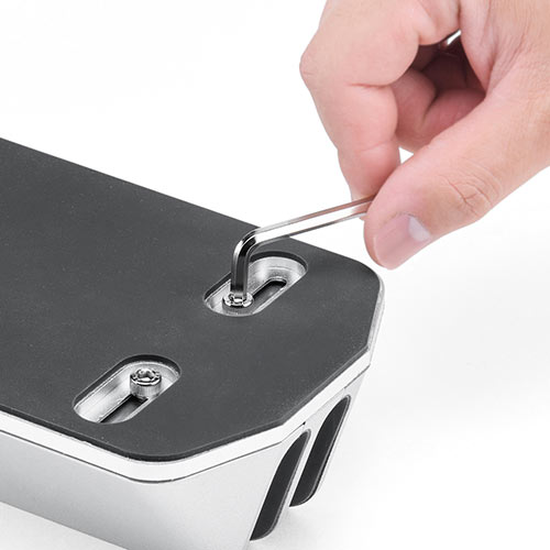 ノートパソコンスタンド（クラムシェルスタンド・2台収納・垂直・縦置き・幅調節可能・シルバー）