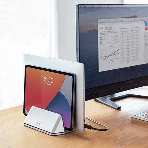 ノートパソコンスタンド（クラムシェルスタンド・2台収納・垂直・縦置き・幅調節可能・シルバー）