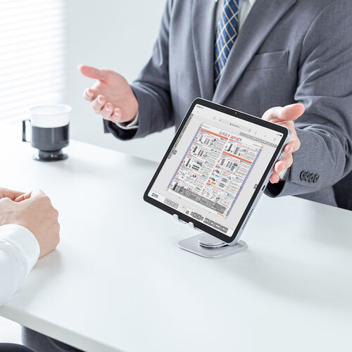 スマホスタンド（回転・折りたたみ・アルミ製・無段階・角度調整・2関節・スマートフォンスタンド・Switch・シルバー）