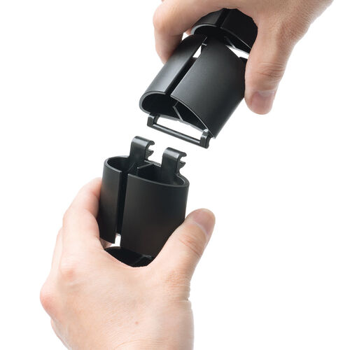 ケーブルカバー（タップホルダー付き・昇降デスク用・クランプ式・ケーブルガイド・配線カバー・130cm・配線整理・ブラック）